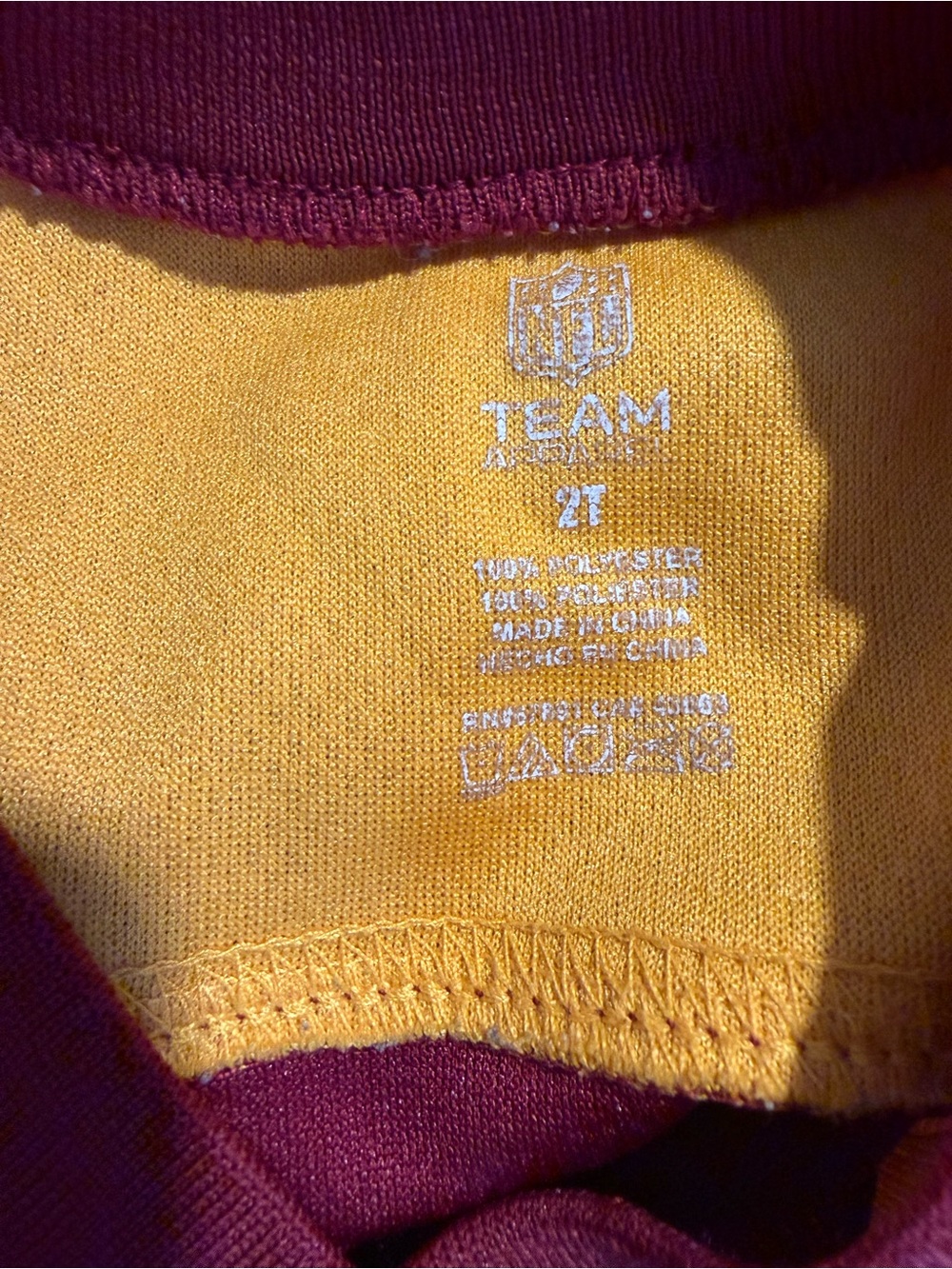 Washington Redskins Jersey - Picture 3 of 3